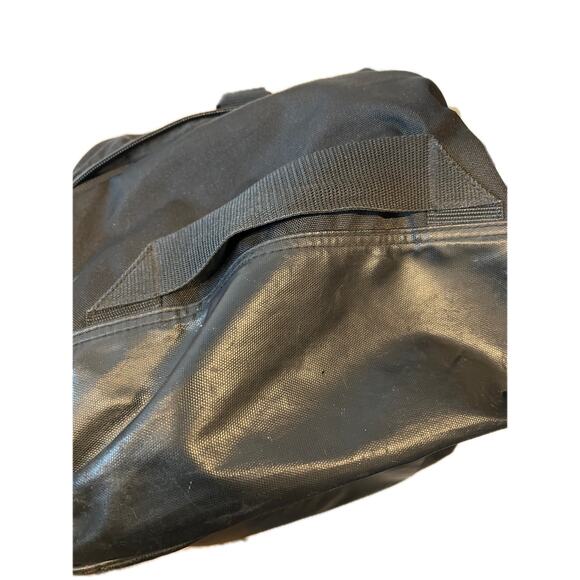 Adidas Defender Medium 22"x10"x10" Red Black Duffel Gym Bag - Picture 4 of 6